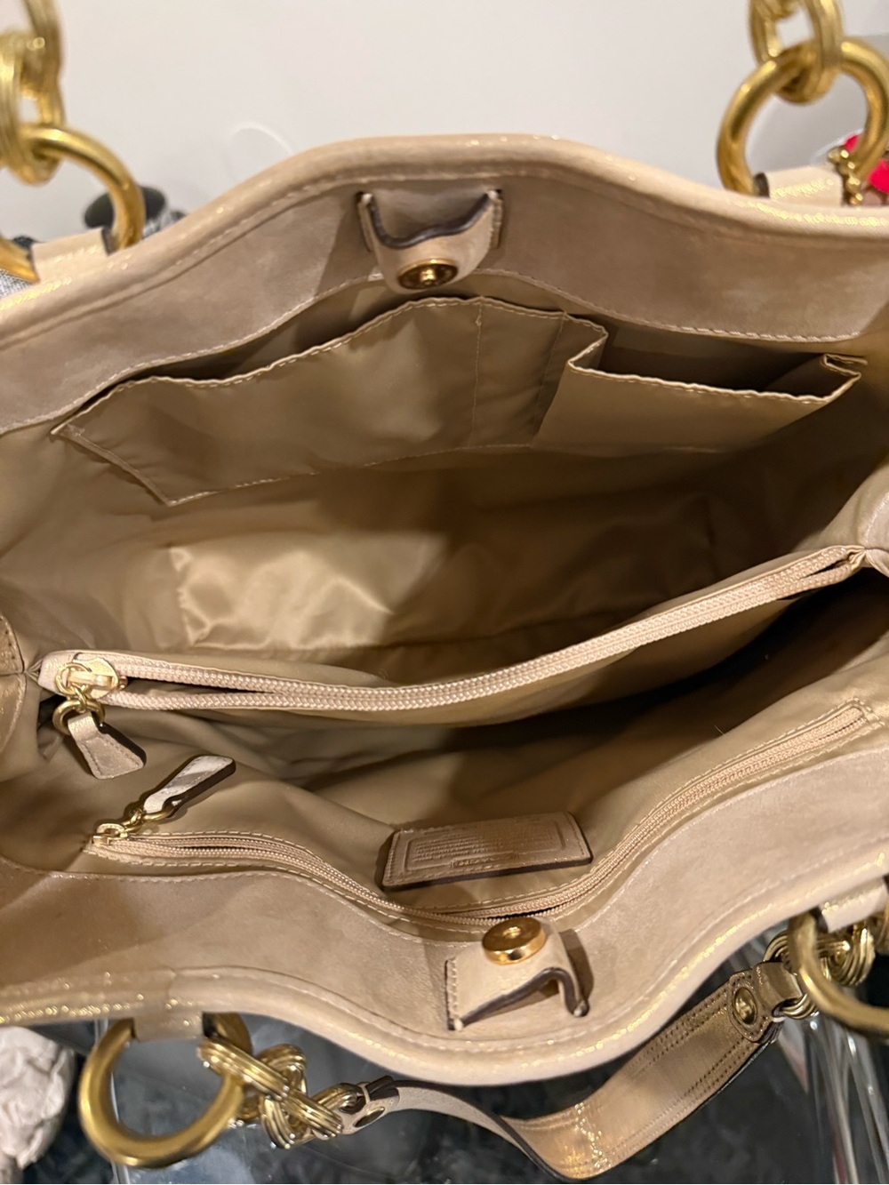 Coach Shimmery Champagne Leather Shoulder Bag with Gold Chain Straps - Picture 4 of 11